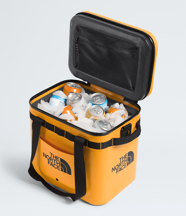 Base-Camp-Cooler-15-Qt-TNF-INT.png