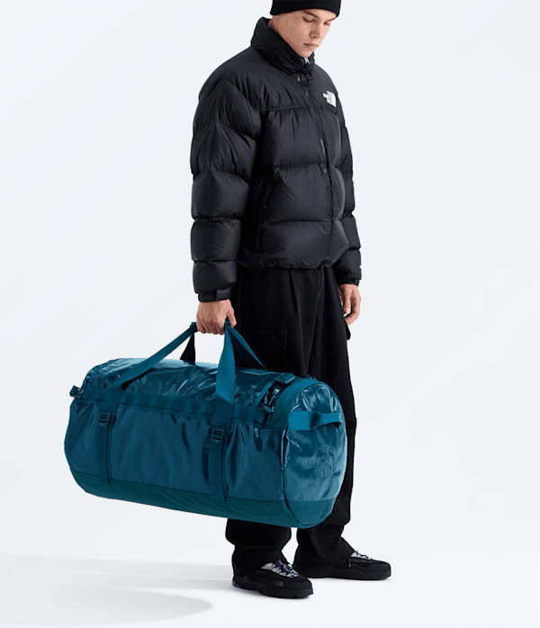 Base-Camp-Duffel-Special-Edition-L-TNF-MODELBACK.png