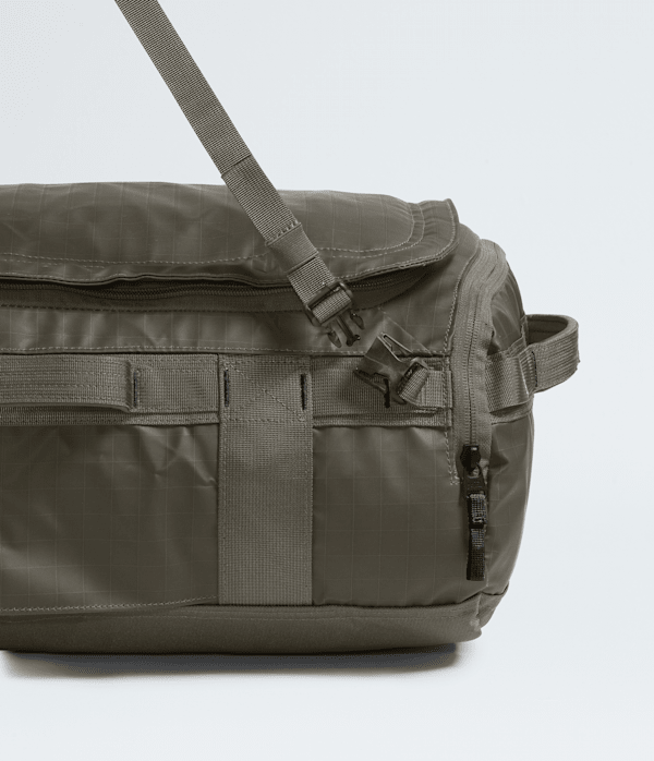 Base-Camp-Voyager-Duffel32L-TNF-ALT3.png