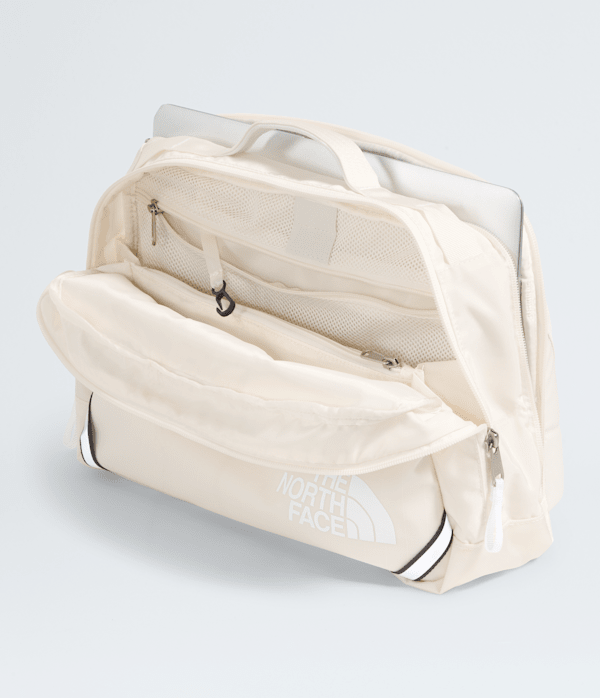 Base-Camp-Voyager-Sling-TNF-INT.png