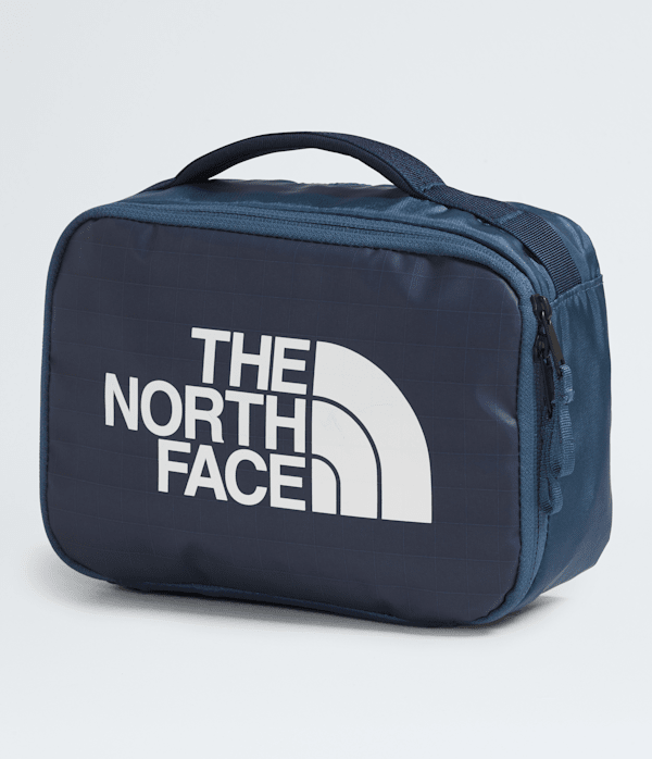 Base-Camp-Voyager-Toiletry-Kit-TNF-HERO.png