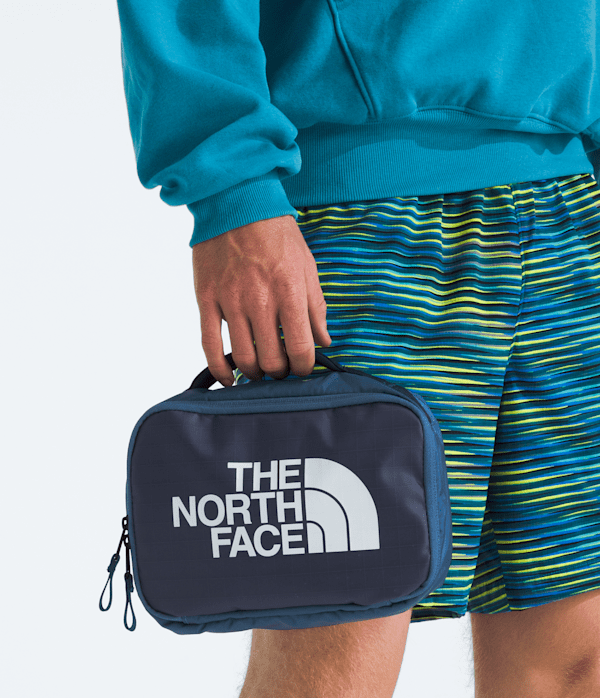 Base-Camp-Voyager-Toiletry-Kit-TNF-MODELBACK.png