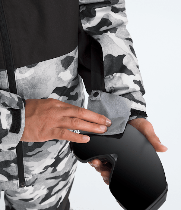 Boys-Freedom-Insulated-JacketPrint-TNF-ALT1.png