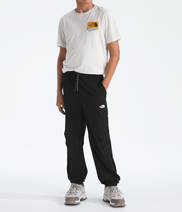 Boys-Girls-Zawn-Cargo-Pants-TNF-HERO2.png