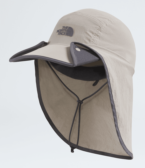 Class-V-Convertible-Sunshield-TNF-ALT1.png