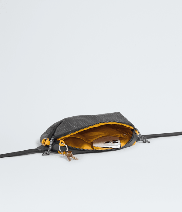 Clyffe-Lumbar-Pack-TNF-INT.png