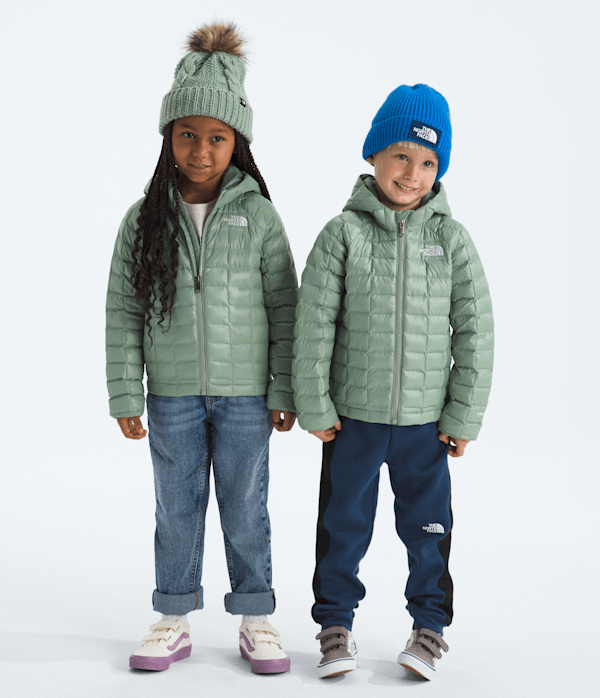 Kids-THERMOBALL-Hooded-Jacket-TNF-HERO.png