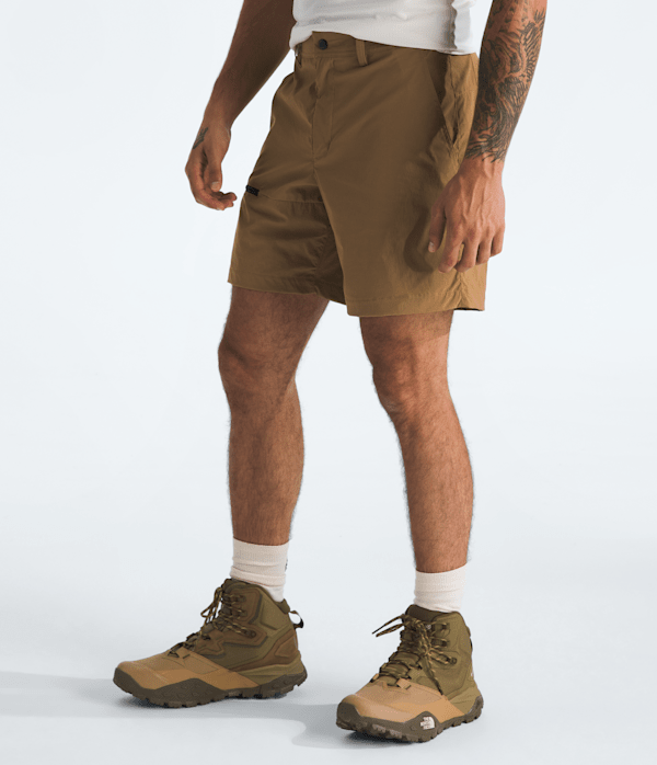 Mens-Basin-7-Shorts-TNF-MODEL34.png