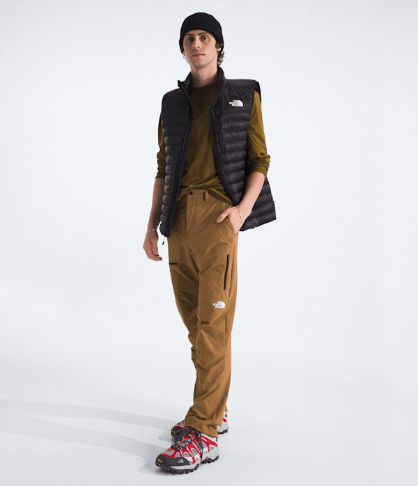 Mens-Basin-Pants-TNF-HERO2.png