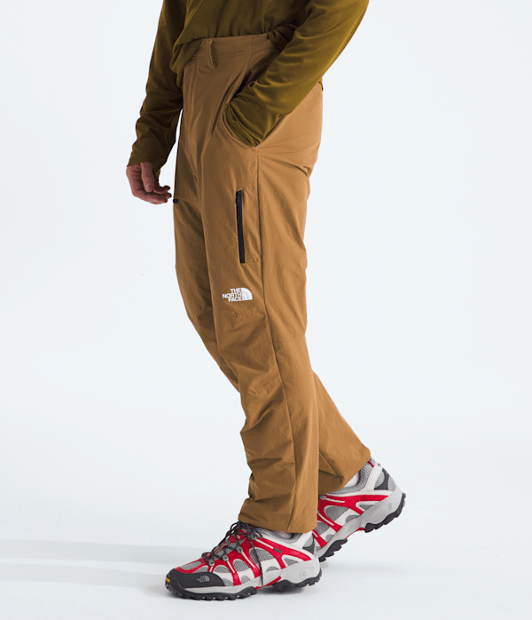 Mens-Basin-Pants-TNF-MODEL34.png