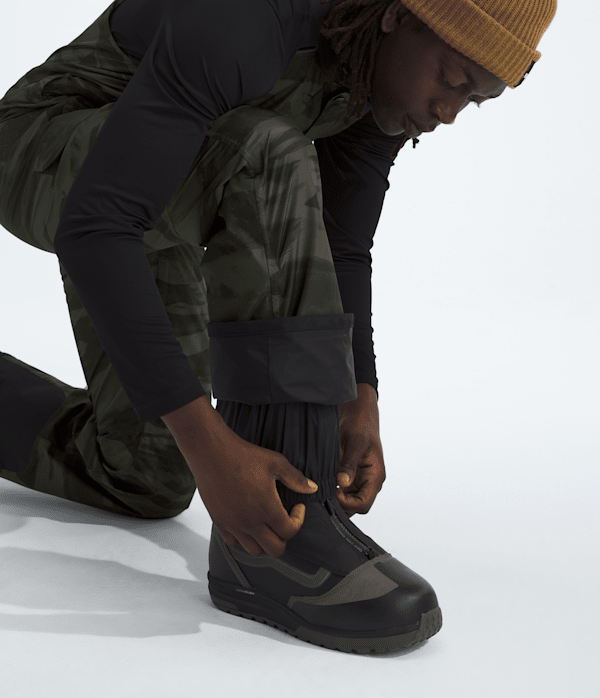 Mens-Freedom-BibsPrint-TNF-MODELALT1.png