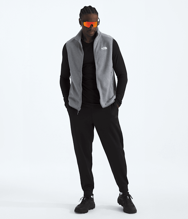 Mens-Glacier-Fleece-Vest-TNF-HERO2.png
