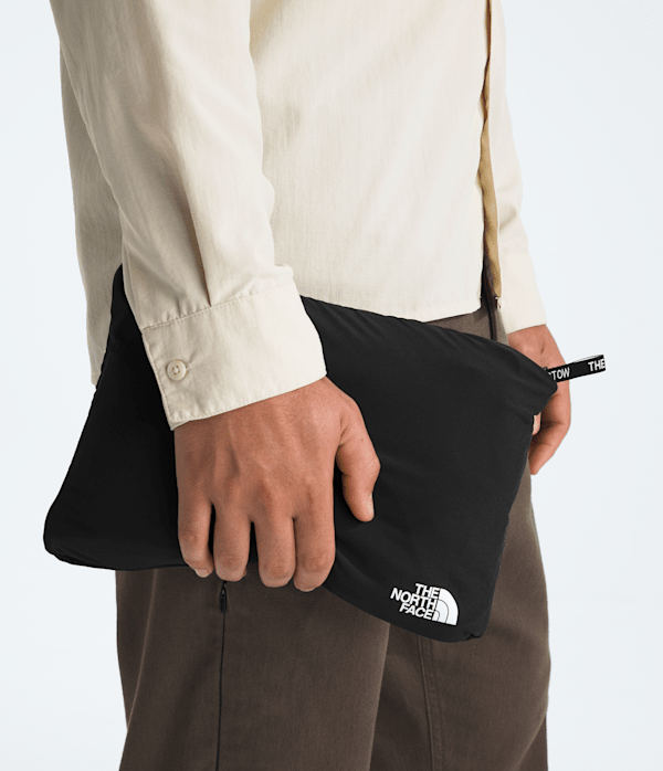 Mens-Packable-Kecha-FullZip-TNF-MODELALT6.png