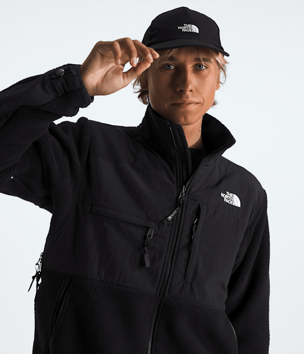Mens-Retro-Denali-Jacket-TNF-HERO3.png