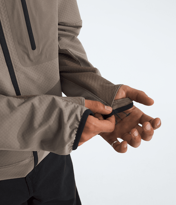 Mens-TNF-HKe-Tek-Approach-Jacket-TNF-MODELALT5.png