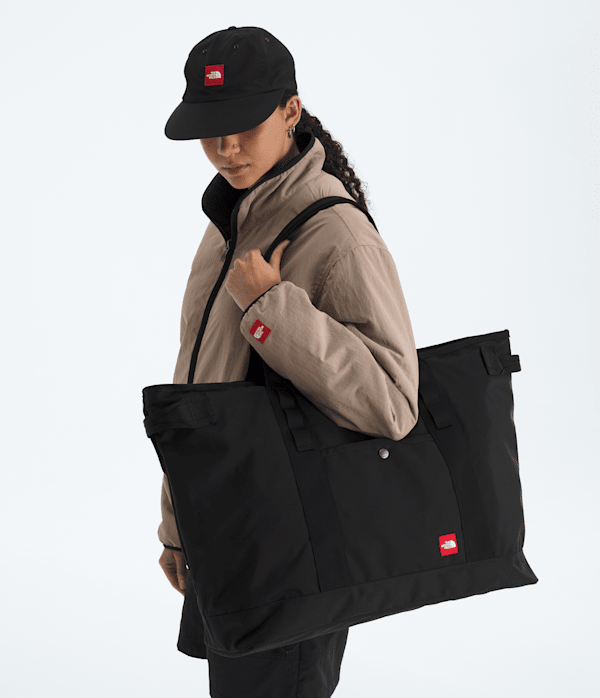 TNF-Red-Box-Large-Tote-Bag-TNF-MODELBACK.png