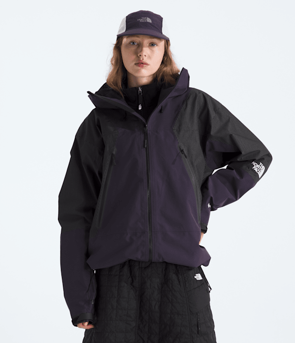 Unisex-HKe-Spectra-GORETEX-Mountain-Light-Jacket-TNF-HERO3.png