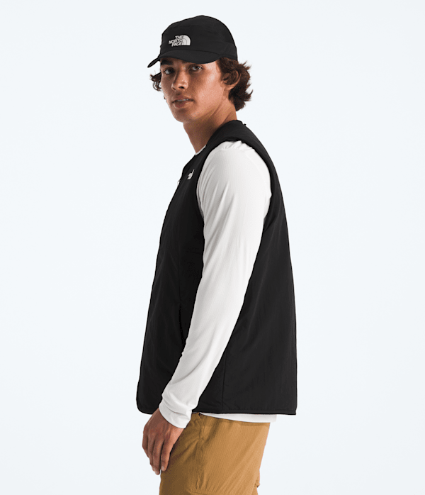 Unisex-ILTI-Liner-Vest-TNF-MODEL34.png