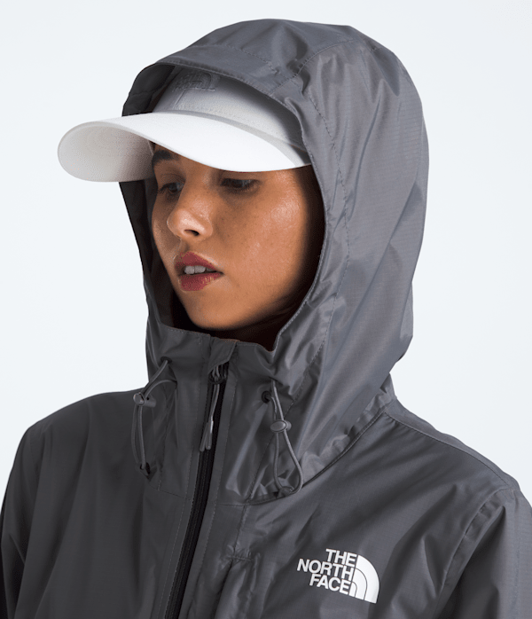 Womens-Alta-Vista-Rain-Jacket-TNF-Smoked-Pearl-MODELHOOD2.png