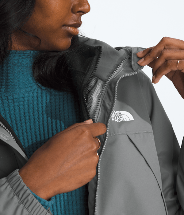 Womens-Antora-Triclimate-Jacket-TNF-MODELCLOSE3.png