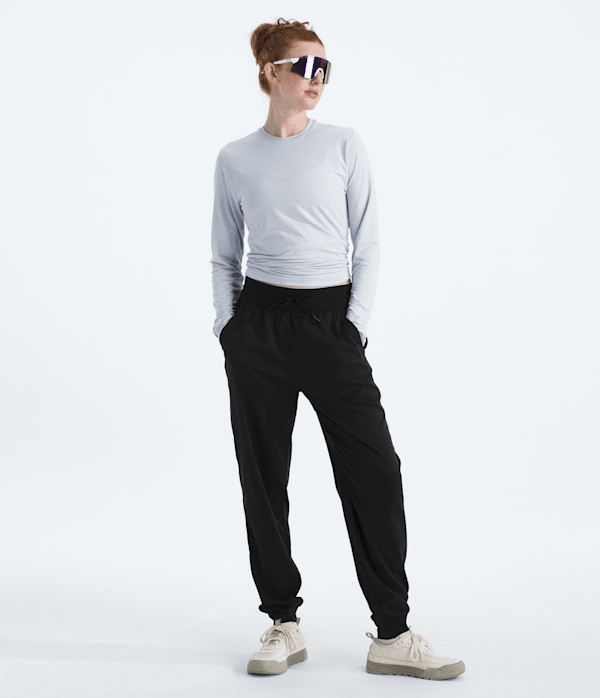 Womens-Aphrodite-Arise-Joggers-TNF-TNF-Black-HERO2.png
