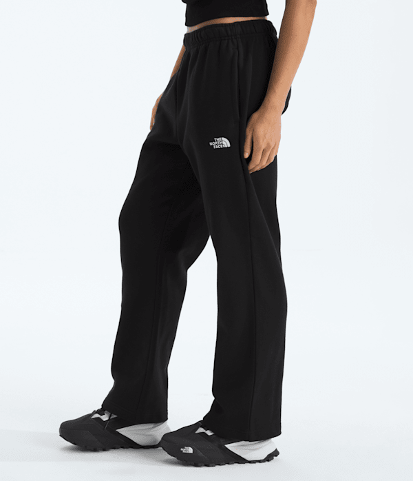 Womens-Evolution-Simple-Dome-StraightLeg-Regular-Pants-TNF-MODEL34.png