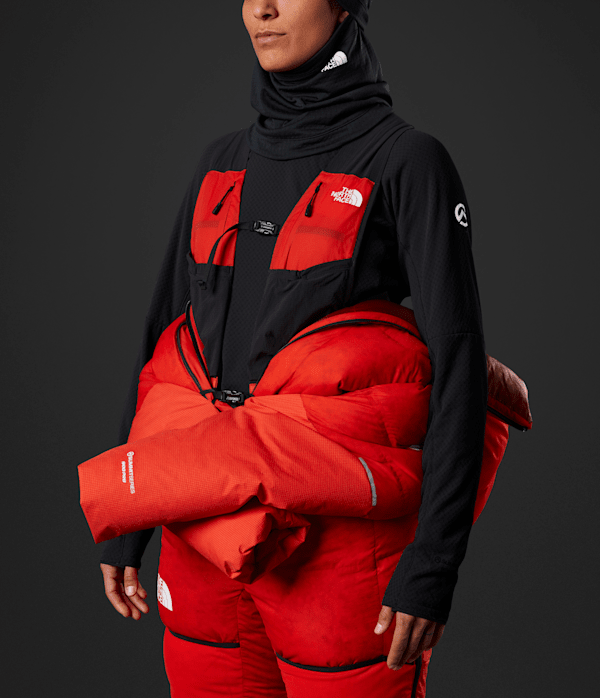 Womens-Himalayan-Suit-TNF-MODELALT6.png