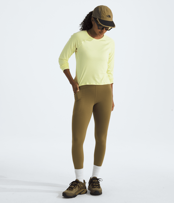 Womens-Jaida-LongSleeve-TNF-HERO2.png