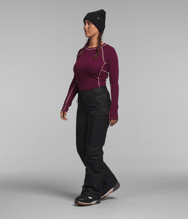 Womens-Sally-Insulated-Pants-TNF-MODEL34.png