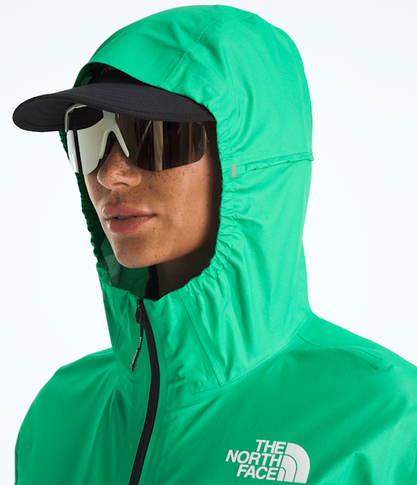 Womens-Summit-Series-Superior-FUTURELIGHT-Jacket-TNF-MODELHOOD2.png