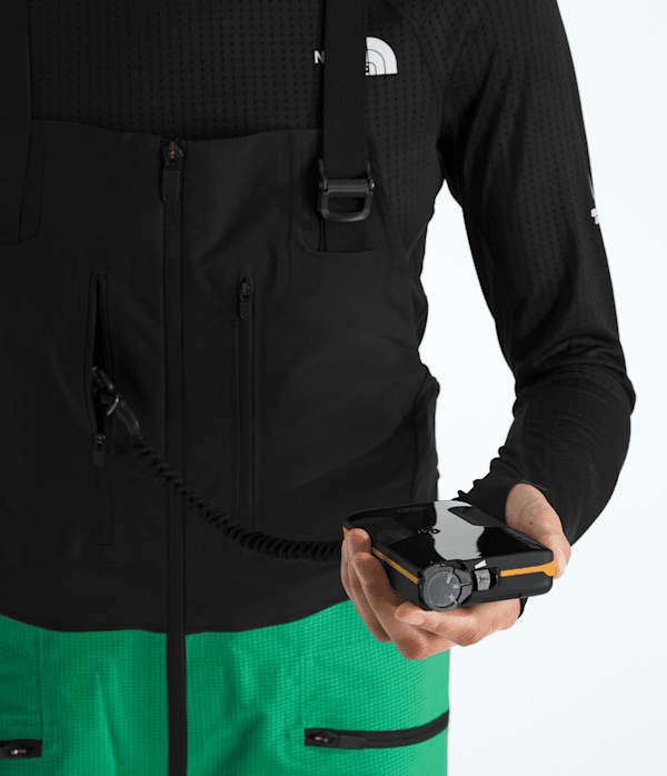 Womens-Summit-Series-Tsirku-GORETEX-Pro-Bibs-TNF-ALT2.png