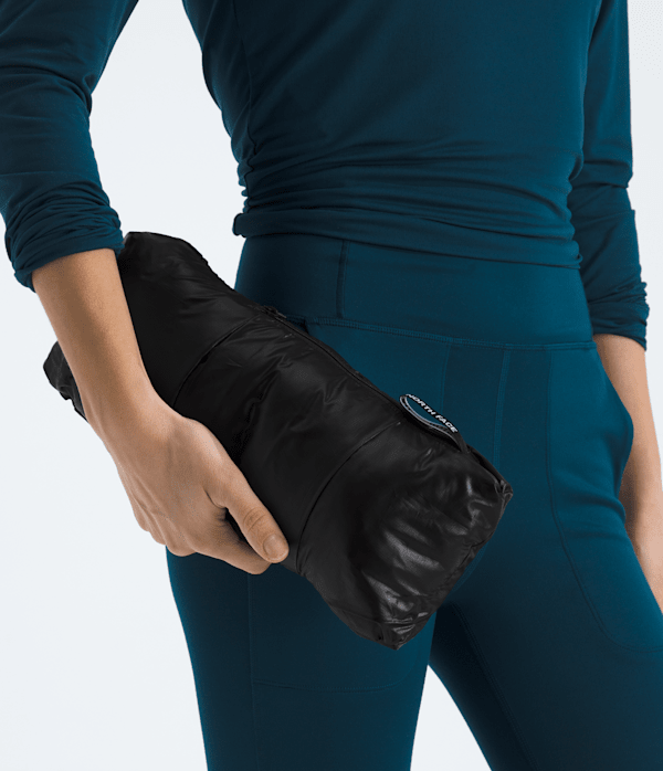 Womens-THERMOBALL-Vest-TNF-MODELALT6.png